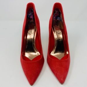 Ted Baker Saviy Red Suede leather Pumps